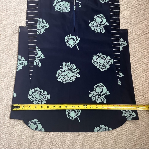 J Crew sleeveless blouse - Picture 6 of 6